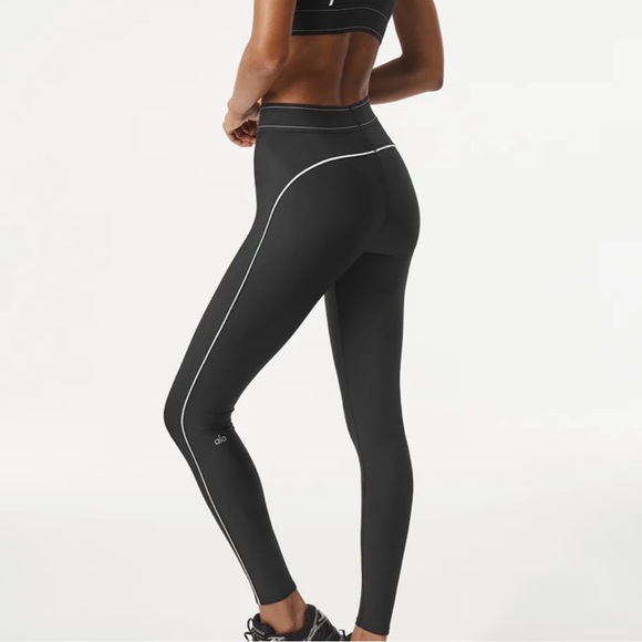 ALO Yoga Pants - ALO Yoga Airlift High-Waist Suit Up Legging